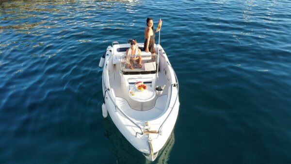 Bateau sans permis
