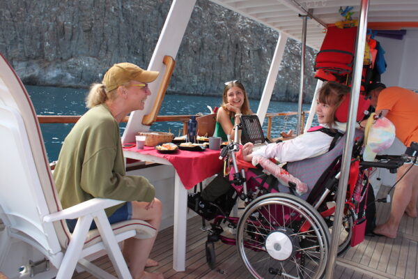 EXPÉRIENCE Sortie Privée en Mer pour les personnes à mobilité réduite – Image 2